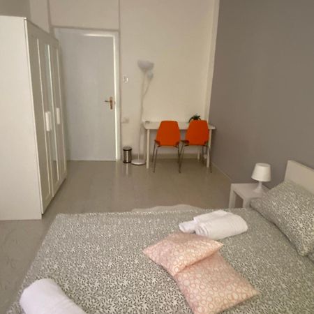 Appartamento Spazioso Vicino Al Centro Turim Exterior foto